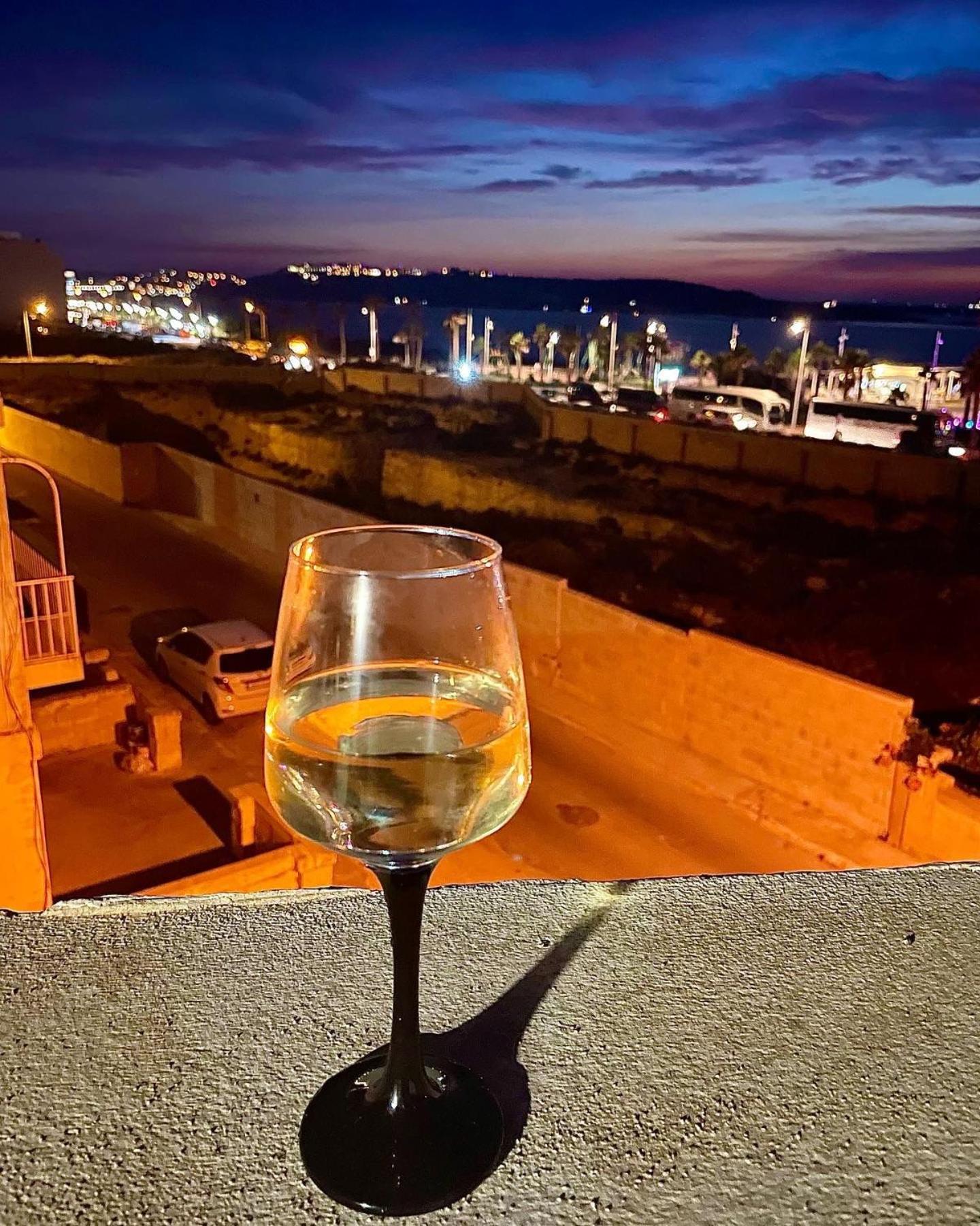Sunshine Holiday Apartment 5 With Spectacular Seaviews St. Paul's Bay Exteriér fotografie